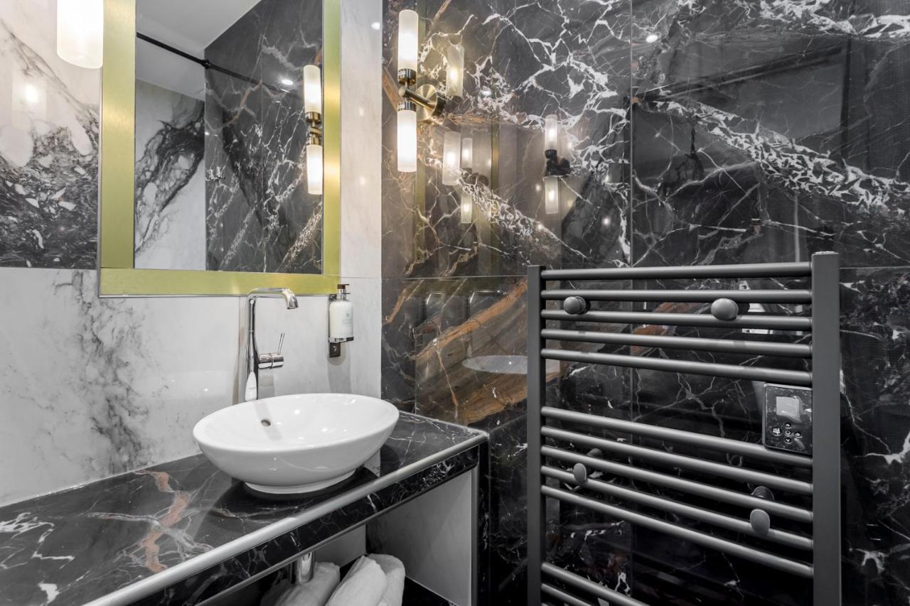 Luxury 4 Bedrooms 3 Bathrooms Apartment - Louvre Paris Eksteriør billede